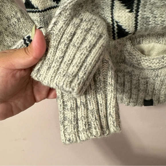 Aritzia TNA Sea  to Sky 100% Lambswool Sweater Women Size XS? - Picture 6 of 10